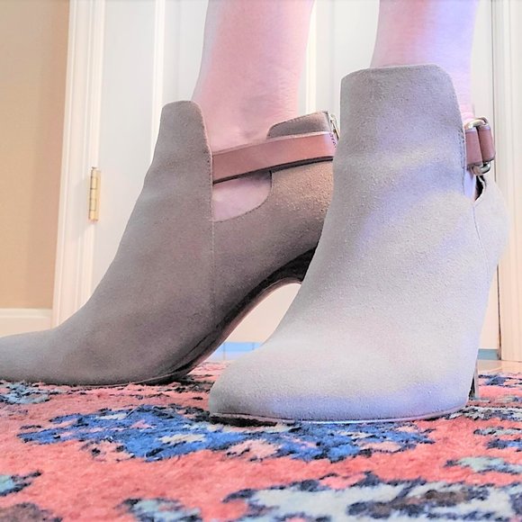 Coach Ann tan suede ankle boots size 8 - Picture 3 of 10